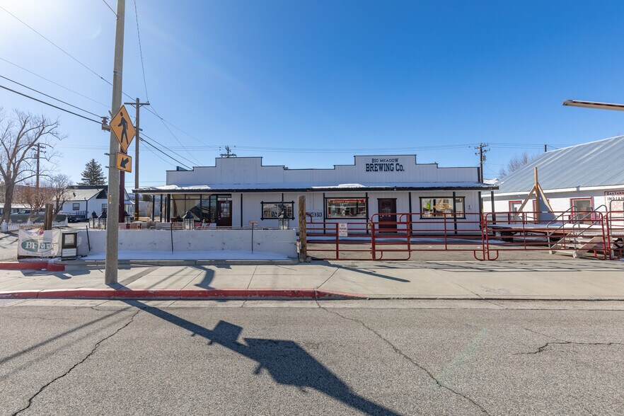 More Photos Of 20 S Sinclair St, Bridgeport Storefront For Sale