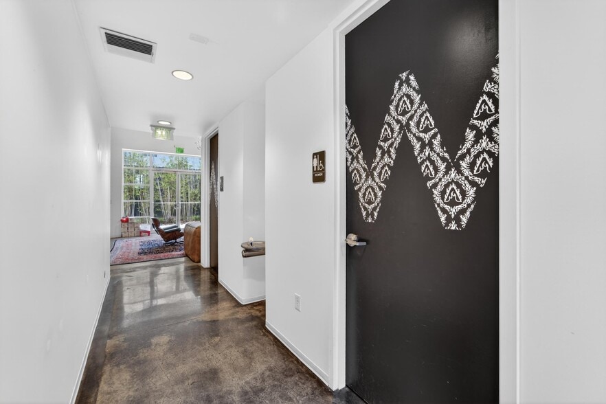 More Photos Of 2309 W Platt St, Tampa Freestanding For Lease