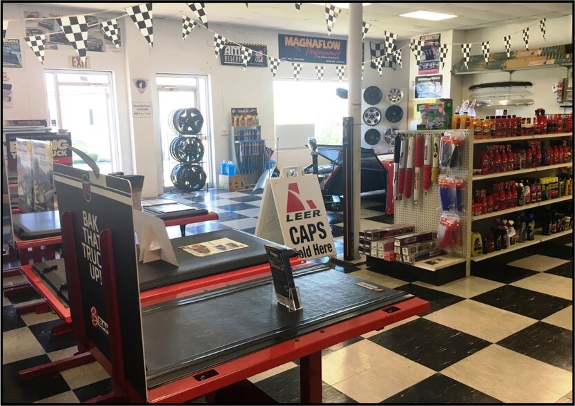 More Photos Of 40 White's Path, South Yarmouth Showroom For Lease