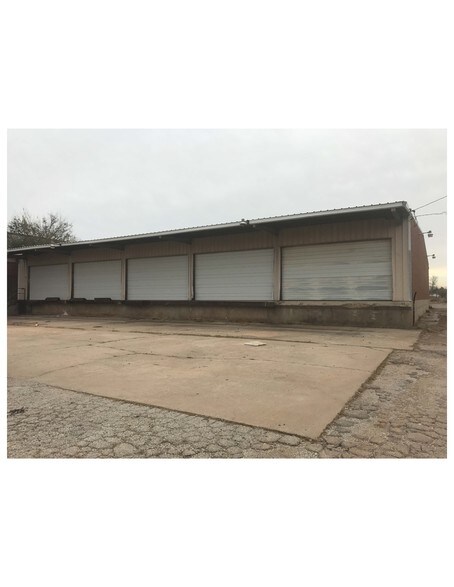 More Photos Of 36 NE 36th St, Oklahoma City Manufacturing For Lease