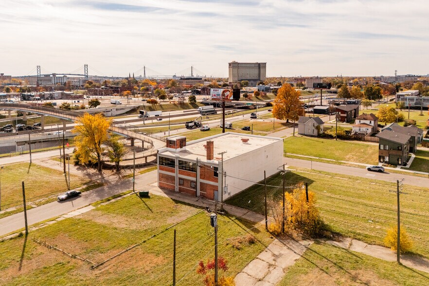 More Photos Of 2600 Cochrane St, Detroit Warehouse For Sale