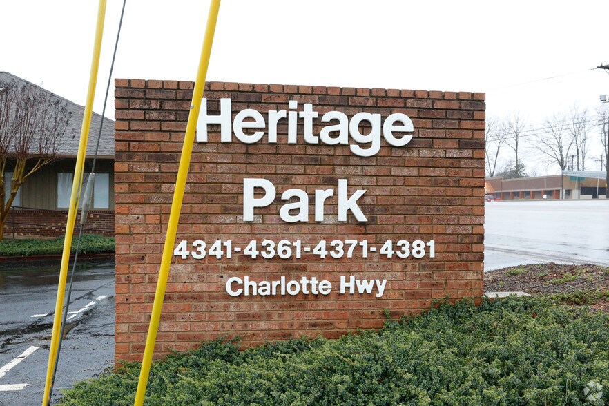 More Photos Of 4371 Charlotte Hwy, Clover Office For Sale