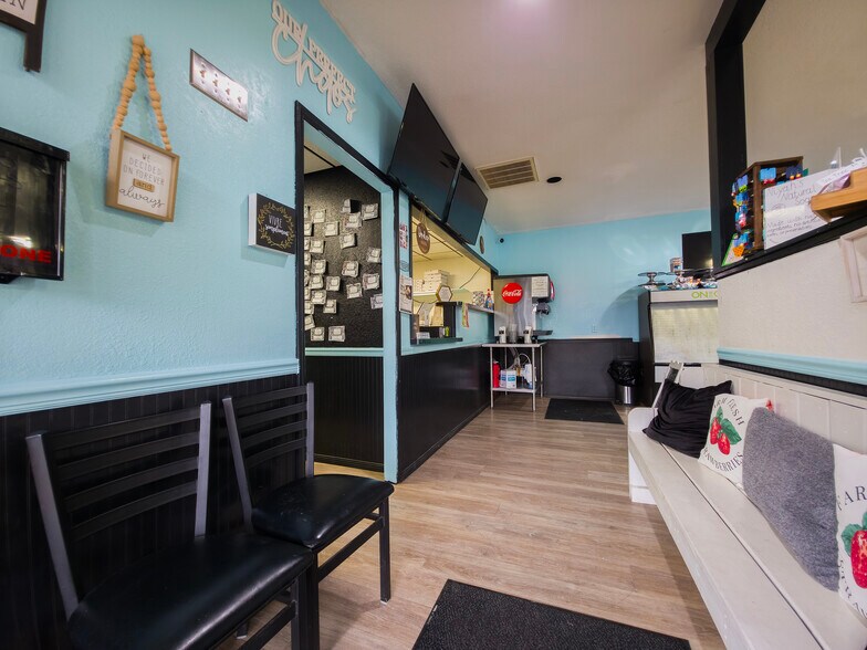 More Photos Of 1 Main St, Albion Storefront Retail Residential For Sale