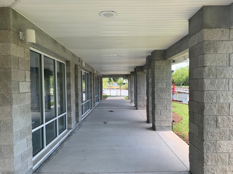 More Photos Of 1 Yacht Club Dr, Palm Coast Restaurant For Sale