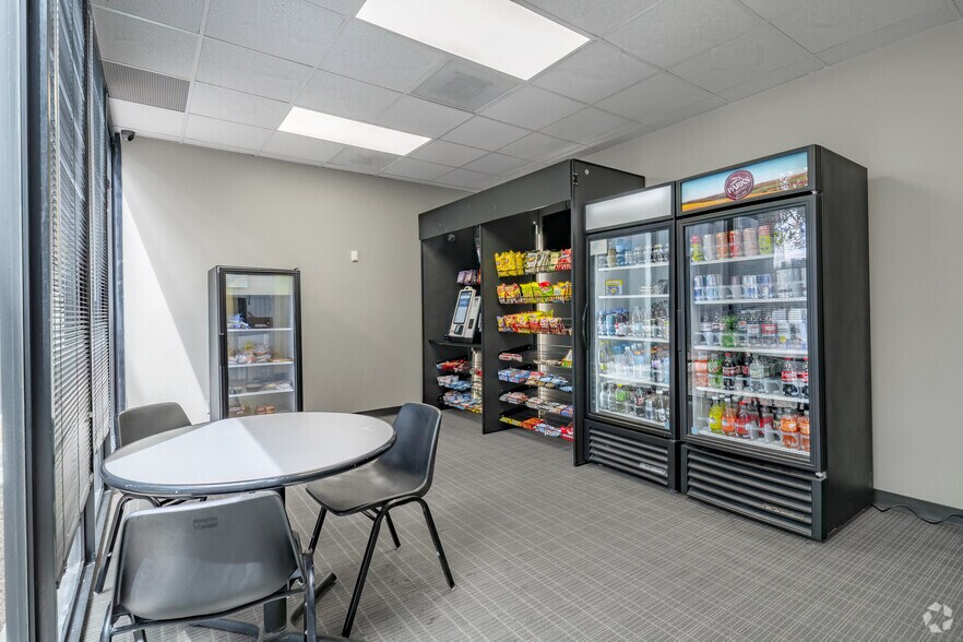 More Photos Of 4538 Centerview Dr, San Antonio Unknown For Lease