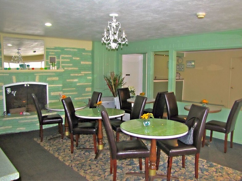 More Photos Of 18718 NY-28, Delhi Hotel For Sale