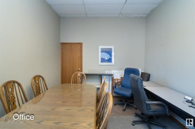 More Photos Of 10201 100 Av, Morinville Office Residential For Sale