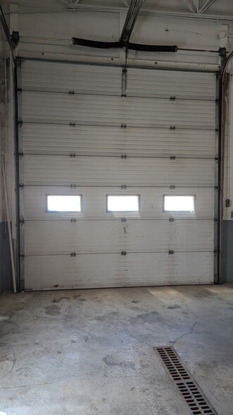 More Photos Of 3657 Lost Nation Rd, Willoughby Warehouse For Lease