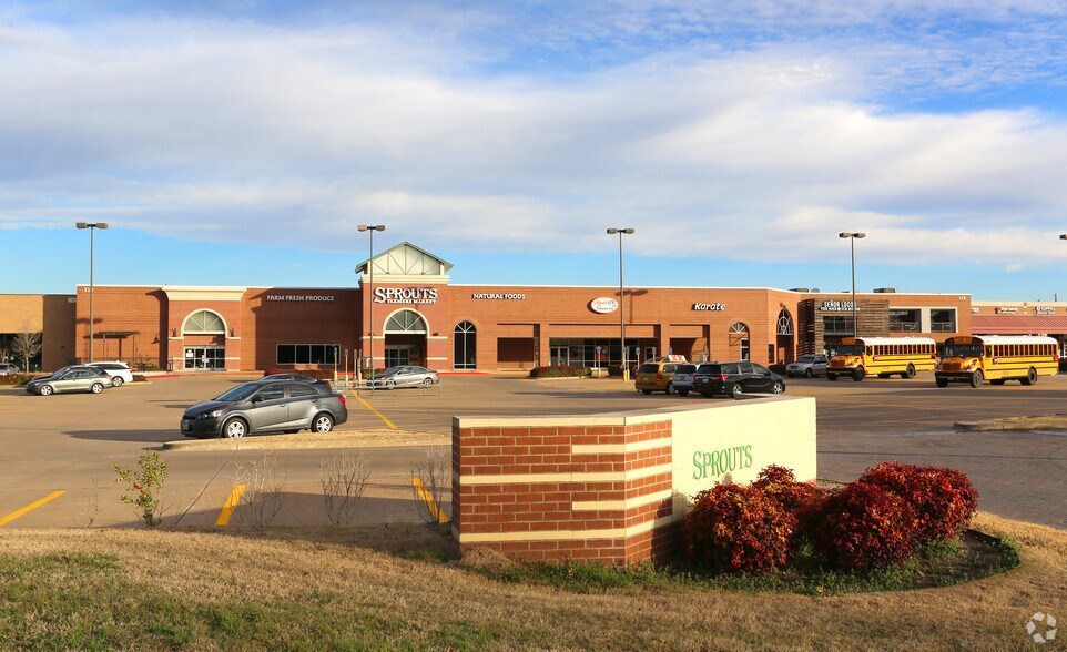 More Photos Of 110 W Sandy Lake Rd, Coppell Unknown For Lease