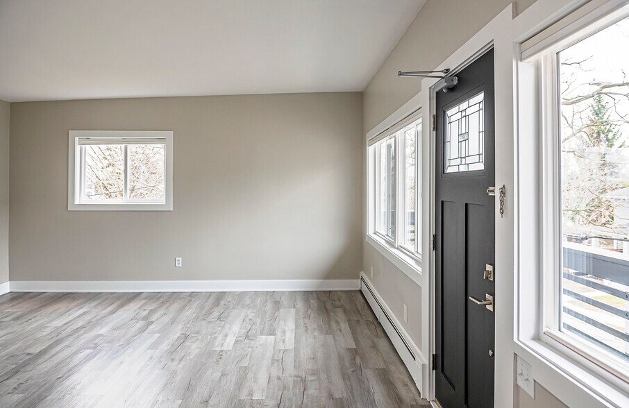 More Photos Of 320 Koch Ave, Ann Arbor Apartments For Sale