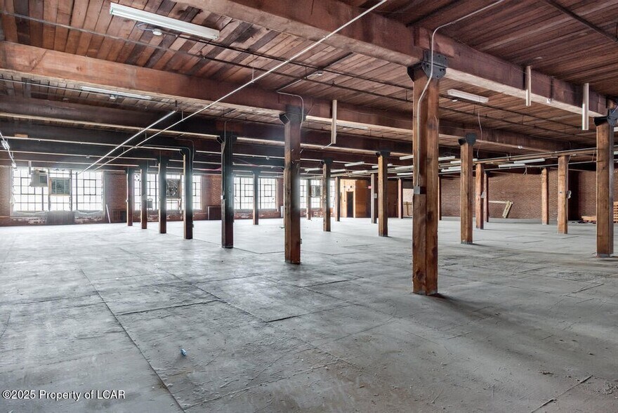 More Photos Of 64 E Union St, Wilkes-Barre Warehouse For Sale