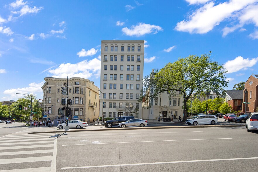 More Photos Of 1808 Connecticut Ave NW, Washington Apartments For Lease