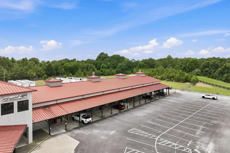 More Photos Of 4336 Cornelia Hwy, Lula Freestanding For Lease