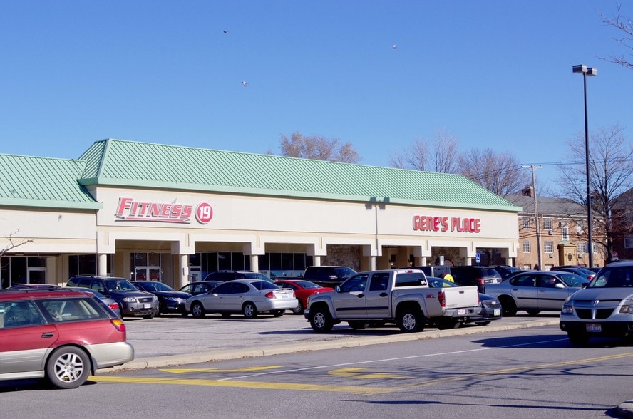 More Photos Of 17400-17472 Lorain Ave, Cleveland Storefront For Lease