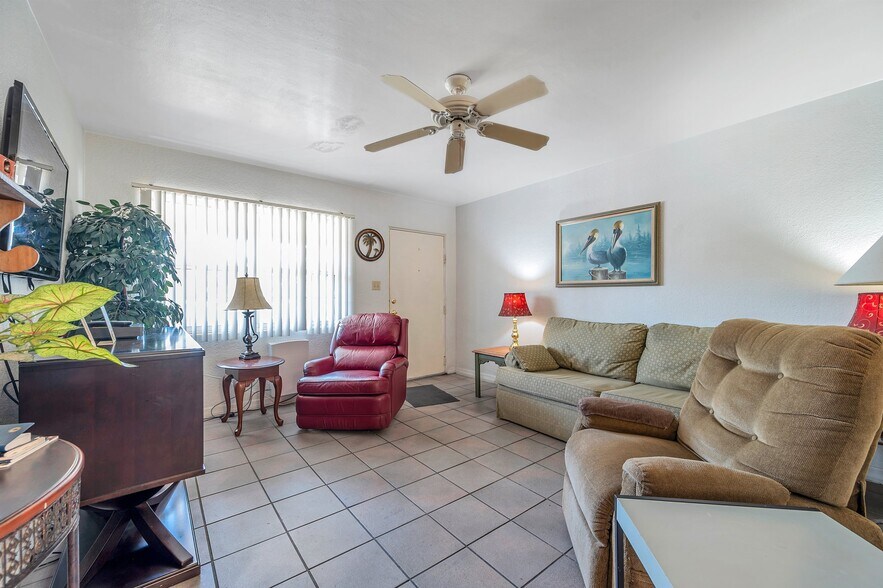 More Photos Of 1803 Gulf Blvd, Indian Rocks Beach Hotel For Sale