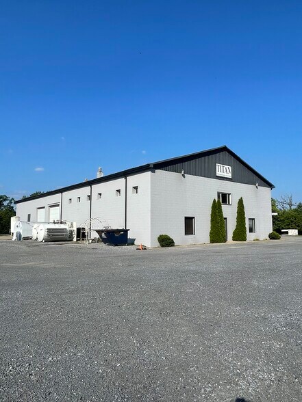 More Photos Of 5559 William Penn Hwy, Alexandria Warehouse For Sale