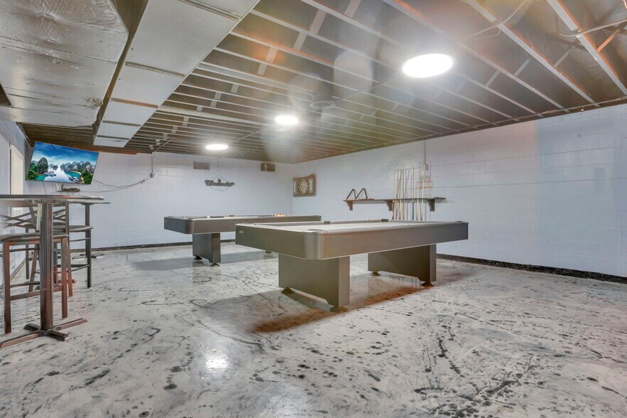 More Photos Of 609 Mill St, New Lexington Restaurant For Sale