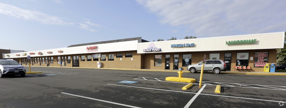 More Photos Of 411 Chatham Heights Rd, Fredericksburg Storefront For Lease