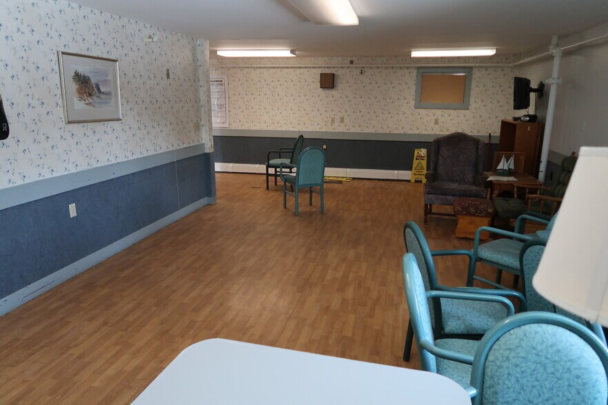 More Photos Of 457 Old Lewiston Rd, Winthrop Assisted Living For Sale