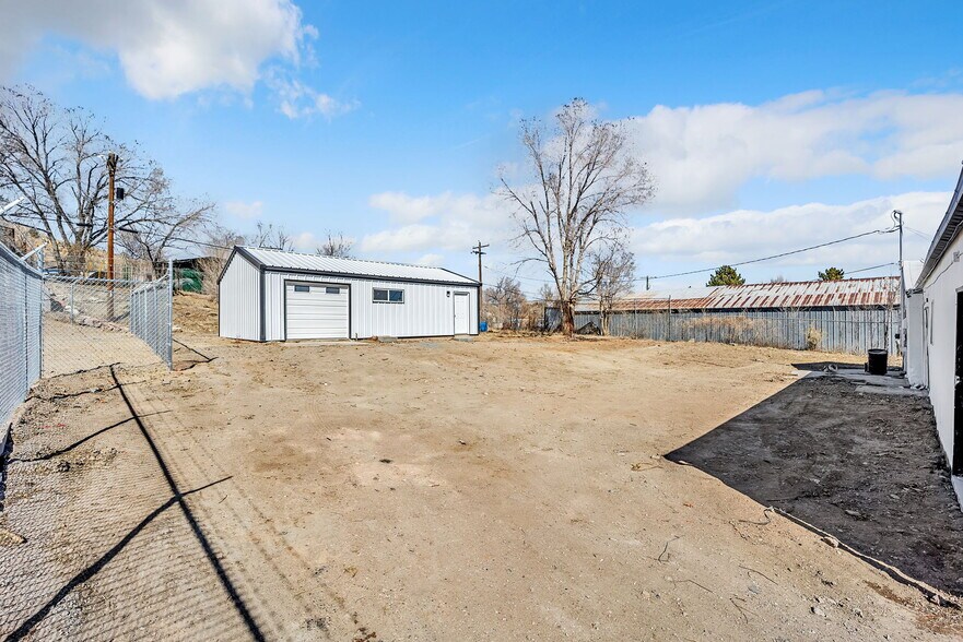 More Photos Of 624 S 29th St, Colorado Springs Light Manufacturing For Sale