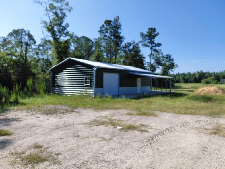 More Photos Of 20065 SE Hawthorne Rd, Hawthorne Warehouse For Lease
