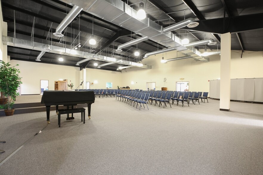 More Photos Of 9304 Onyx Ct, Fredericksburg Warehouse For Sale