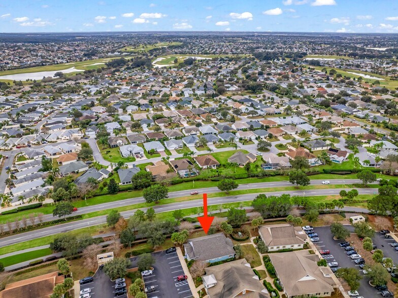 More Photos Of 910 Old Camp Rd, Lady Lake Medical For Sale