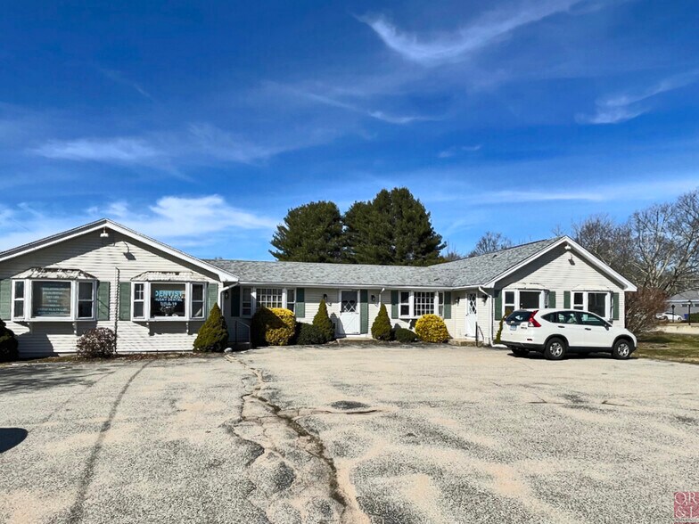 More Photos Of 107 Main St, Hebron Medical For Sale