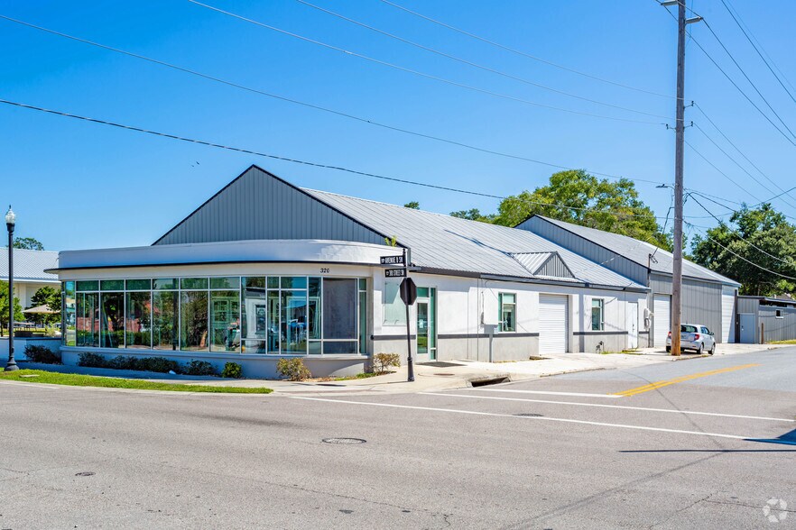 More Photos Of 320 3rd St SW, Winter Haven Freestanding For Sale