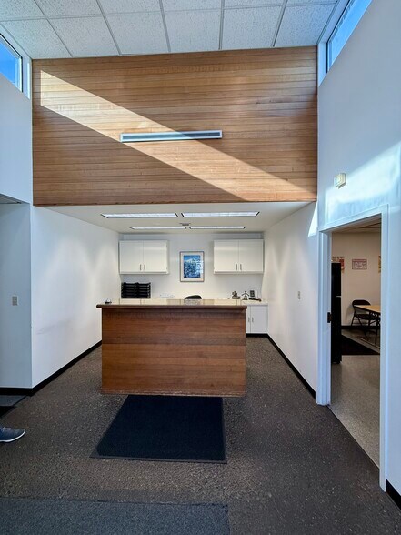 More Photos Of 14965 SW 72nd Ave, Portland Warehouse For Sale