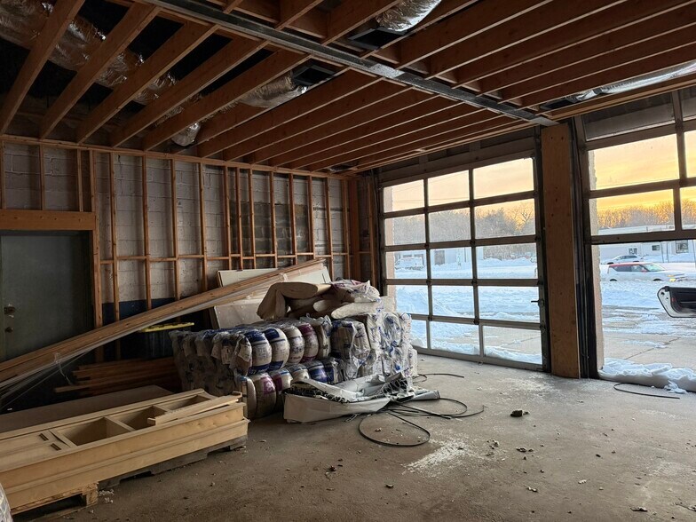 More Photos Of 2000 Hwy 34, Wall Township Auto Repair For Sale