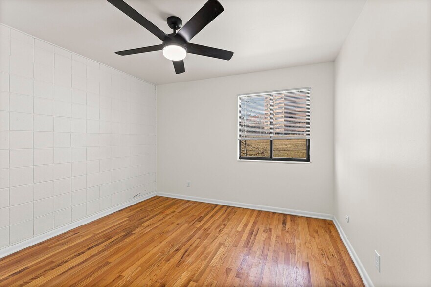 More Photos Of 4911 Walnut St, Kansas City Apartments For Sale