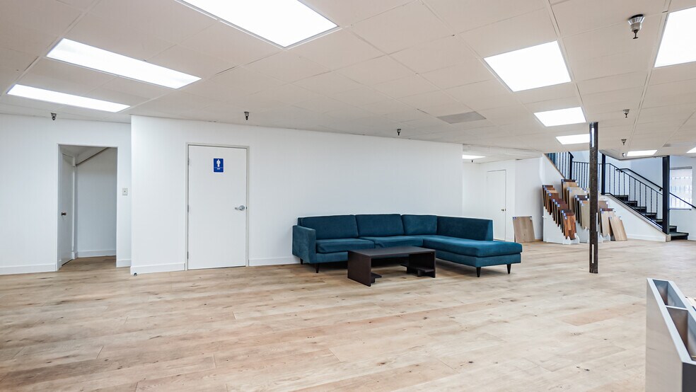 More Photos Of 690 W 190th St, Gardena Warehouse For Sale