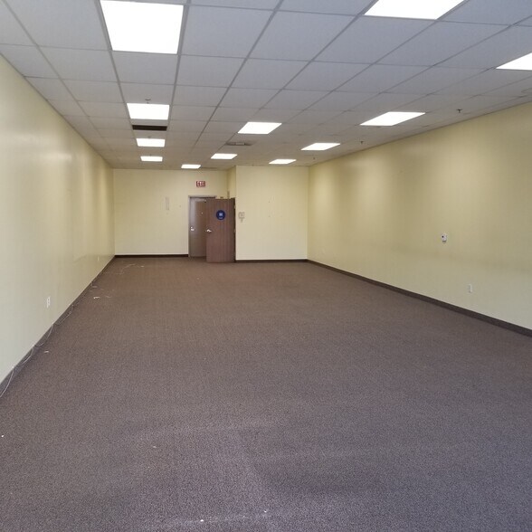 More Photos Of 2465 E Palm Canyon Dr, Palm Springs Unknown For Lease