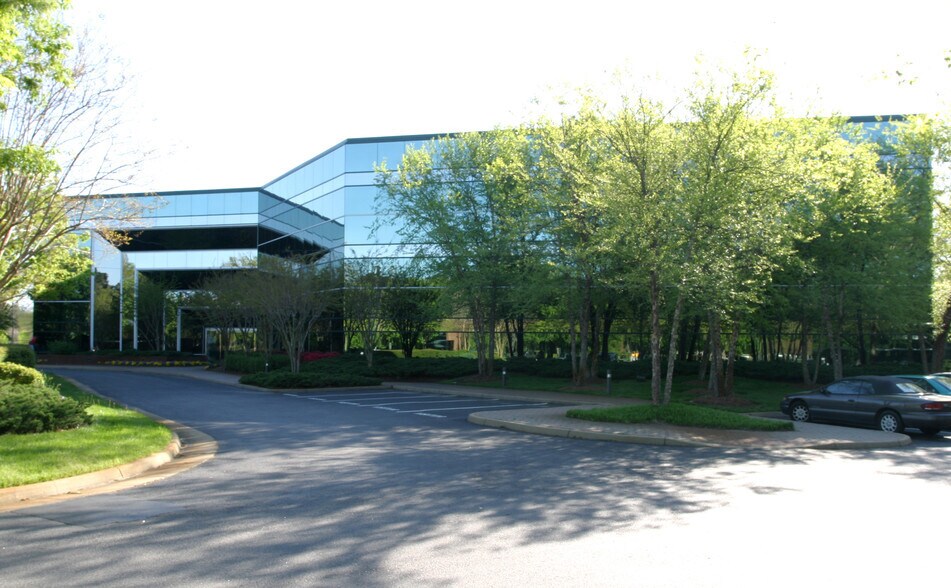 More Photos Of 5029 Corporate Woods Dr, Virginia Beach Office For Lease