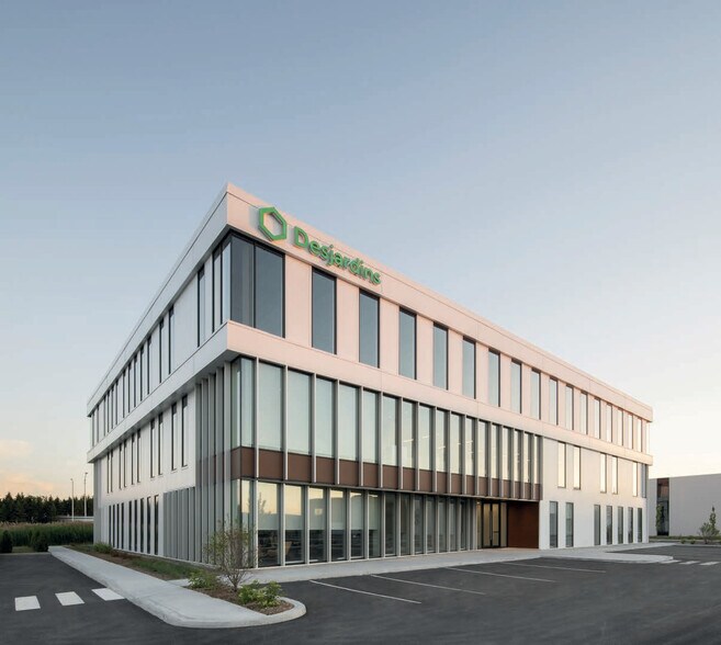 Primary Photo Of 551 Rue Louis-Blériot, Mascouche Office For Lease