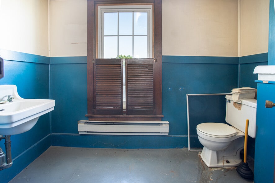 More Photos Of 377 Second St, Fall River Office Residential For Sale