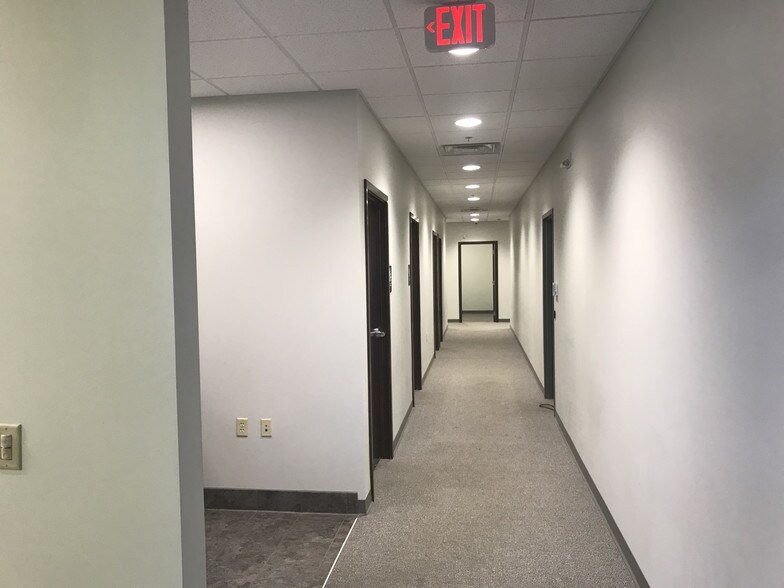 More Photos Of 401 E Conde St, Janesville Warehouse For Sale