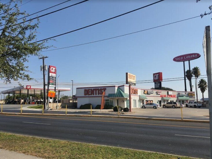 More Photos Of 6806 W Military Dr, San Antonio General Retail For Sale