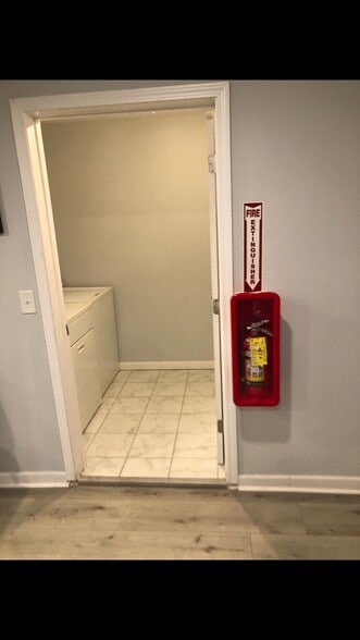 More Photos Of 340 Lockheed Ave SE, Marietta Healthcare For Sale