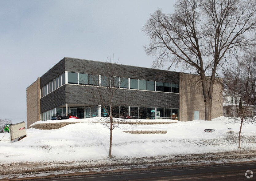 Primary Photo Of 4388 Shoreline Dr, Spring Park Storefront Retail Office For Sale