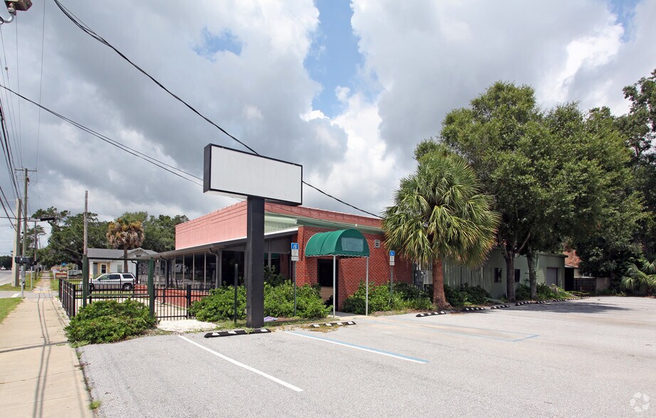 More Photos Of 1124 W Garden St, Pensacola Restaurant For Lease