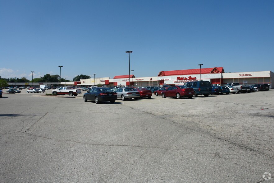 More Photos Of 2210-2400 Rapids Dr, Racine Freestanding For Sale