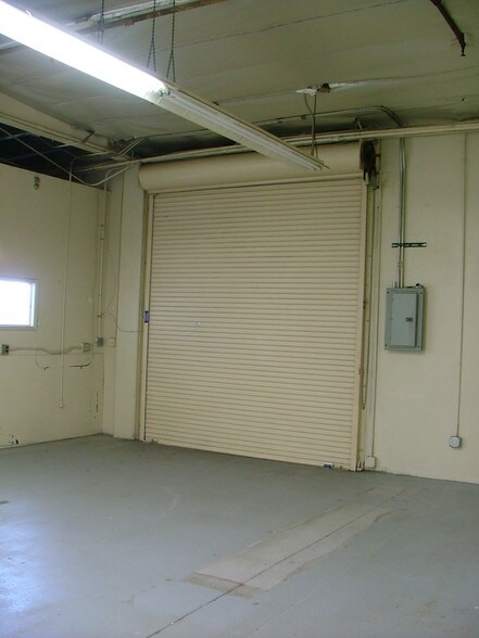 More Photos Of 1009 S Mountain Ave, Monrovia Manufacturing For Lease