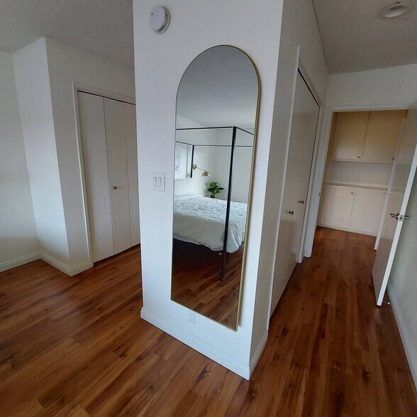 More Photos Of 332 Culver Blvd, Playa Del Rey Apartments For Sale