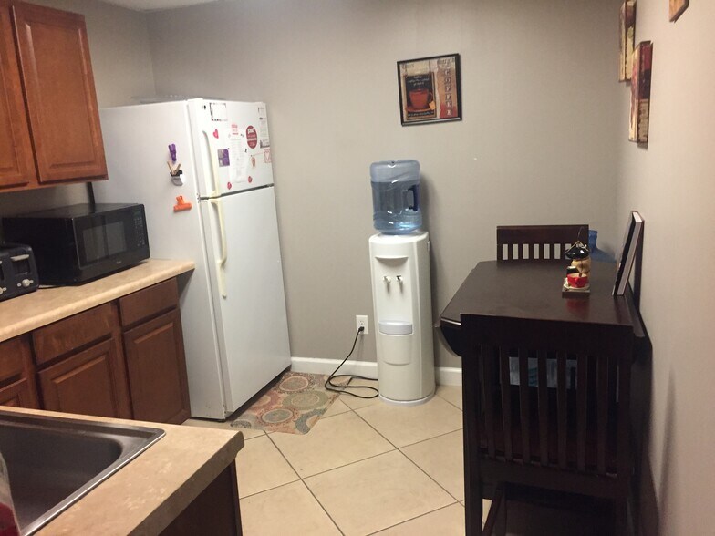 More Photos Of 8109 E Dr Martin Luther King Jr Blvd, Tampa Office For Sale