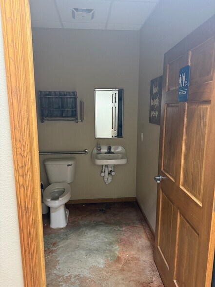 More Photos Of 11015 Main St, Roscoe Storefront Retail Office For Sale