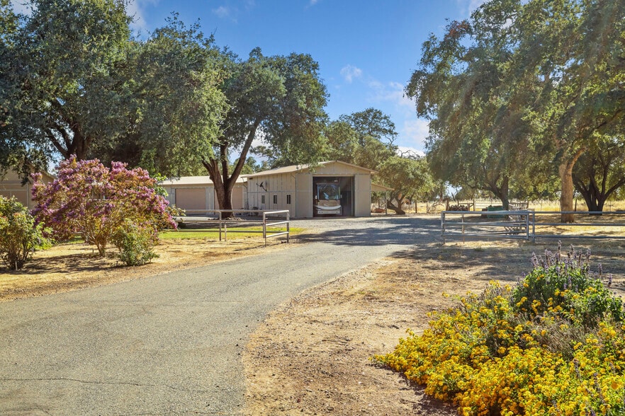 More Photos Of 24521 N McIntire Rd, Clements Land For Sale