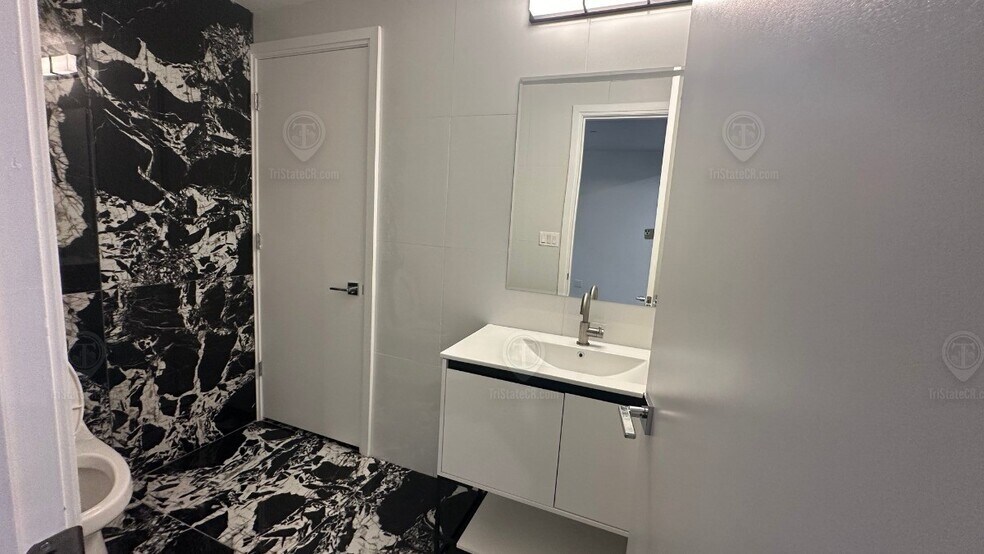 More Photos Of 94-01-94-03 101st Ave, Ozone Park Apartments For Lease