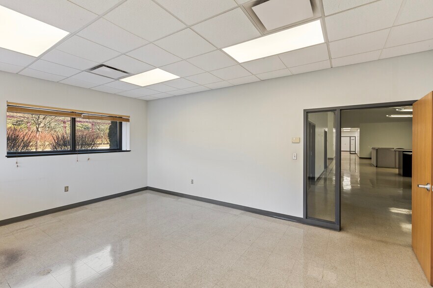 More Photos Of 200 Riverview Dr, Monessen Manufacturing For Lease